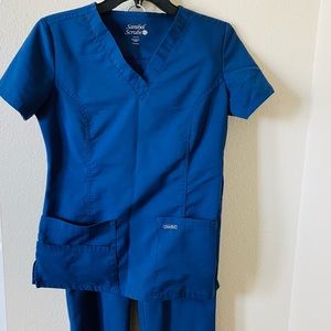 Petite! Scrub set